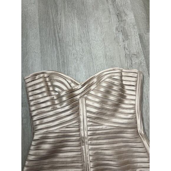 BCBGMaxAzria Strapless Beige Midi Dress - Picture 4 of 12